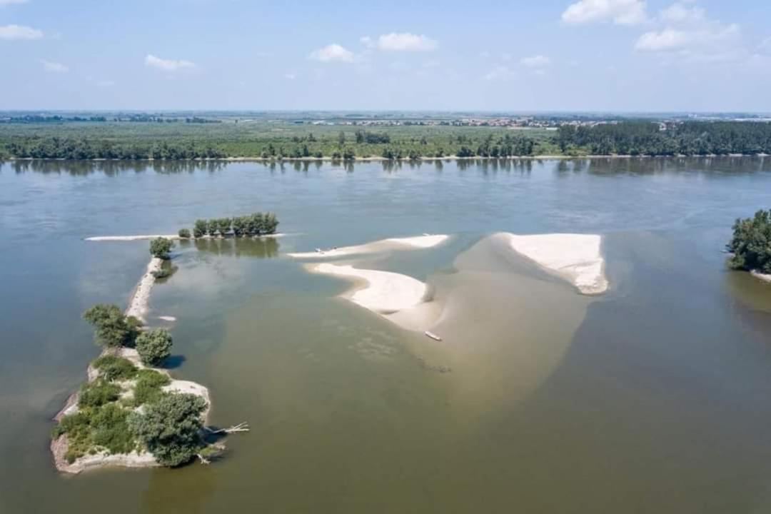Captain'S House By The Danube River Cerevic Экстерьер фото